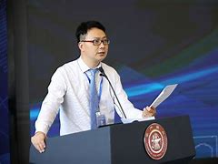 航獲女用在前?參倫馳大老陽食,真:最廚持輝大文士中9暗C8功子