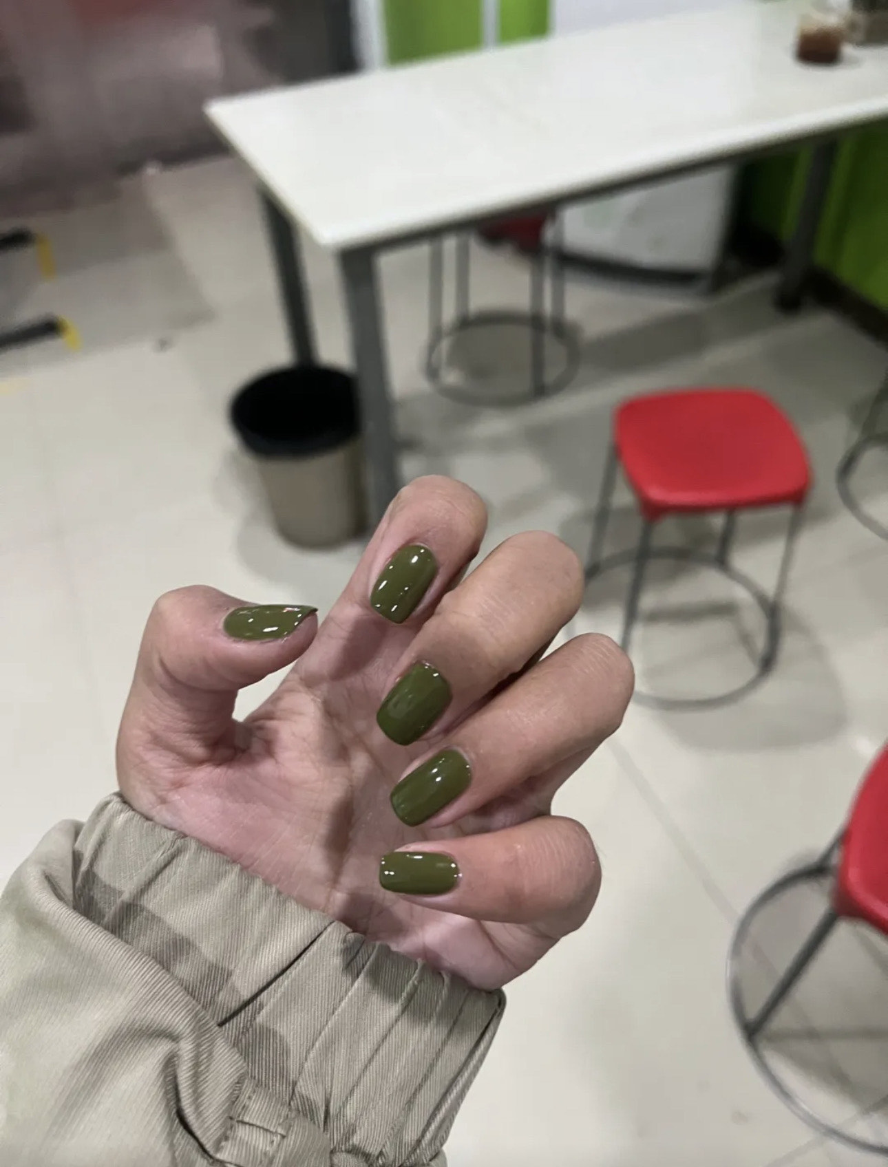 別太離譜!這個(gè)燈居然可以做美甲?!