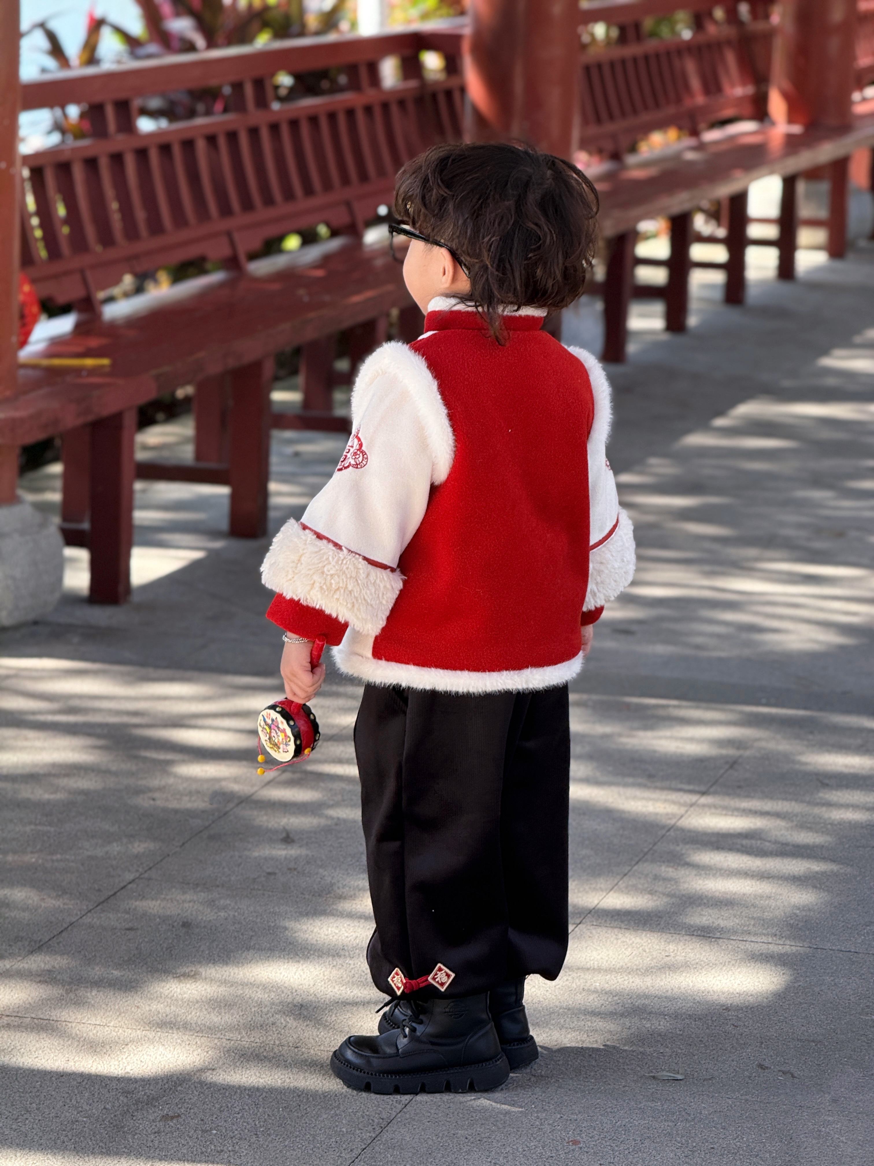 年入百萬的表弟送給娃的過年衣服_童裝