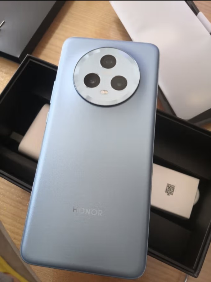哪些手機品牌做過原生android系統的手機?