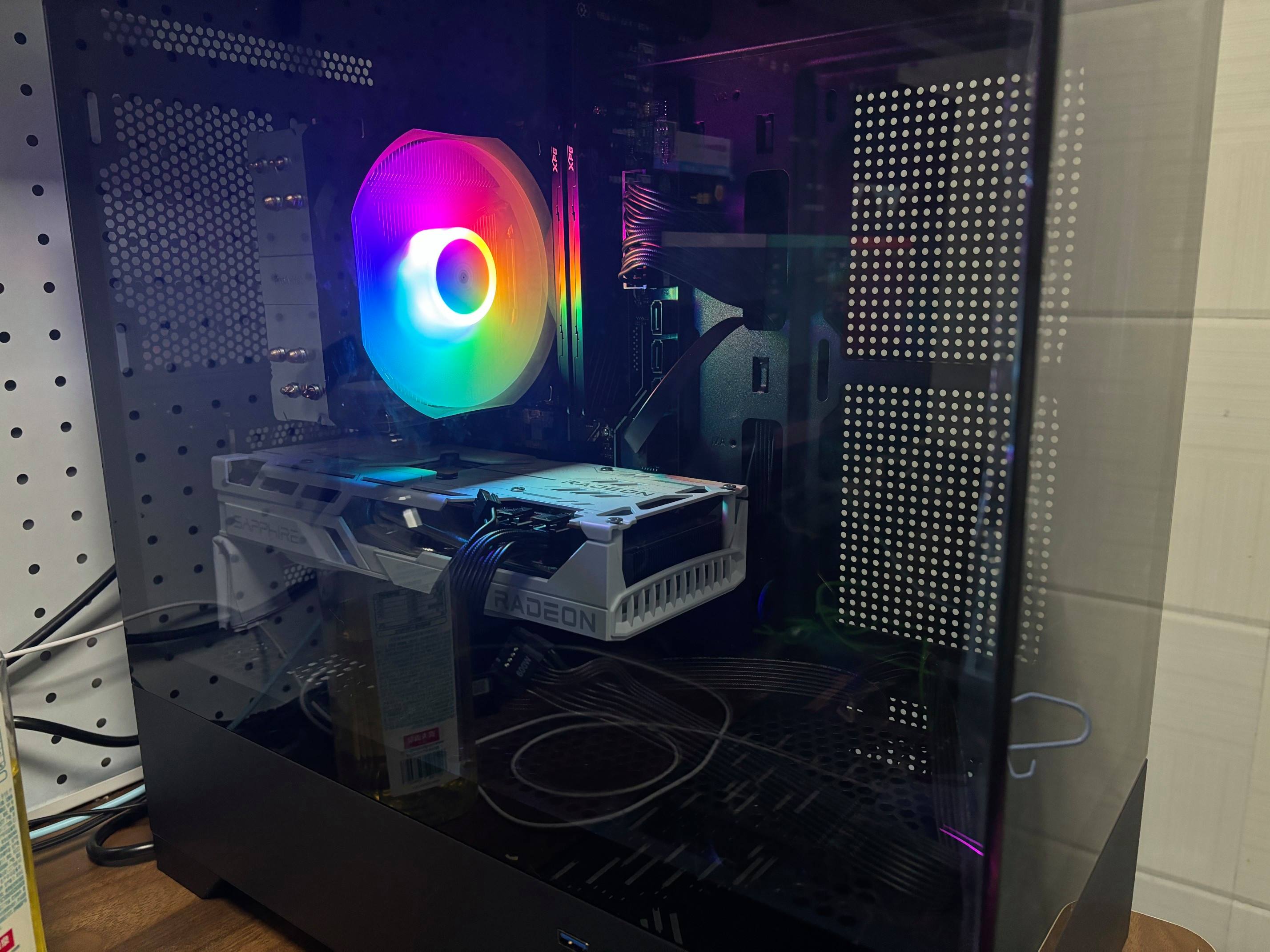 AMD銳龍53600助您一起“逃離浣熊市”_AMD顯卡