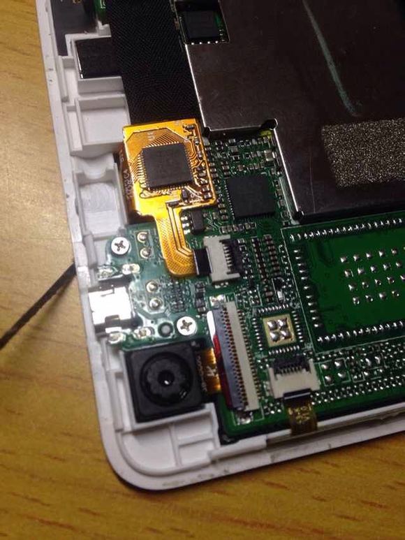 臺電平板x80H用騰信視頻突然花屏死機怎么處理?