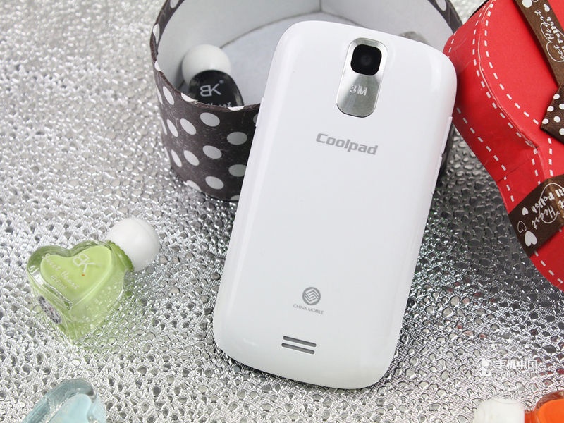 酷派(Coolpad)7296聯通版手機屏幕評測