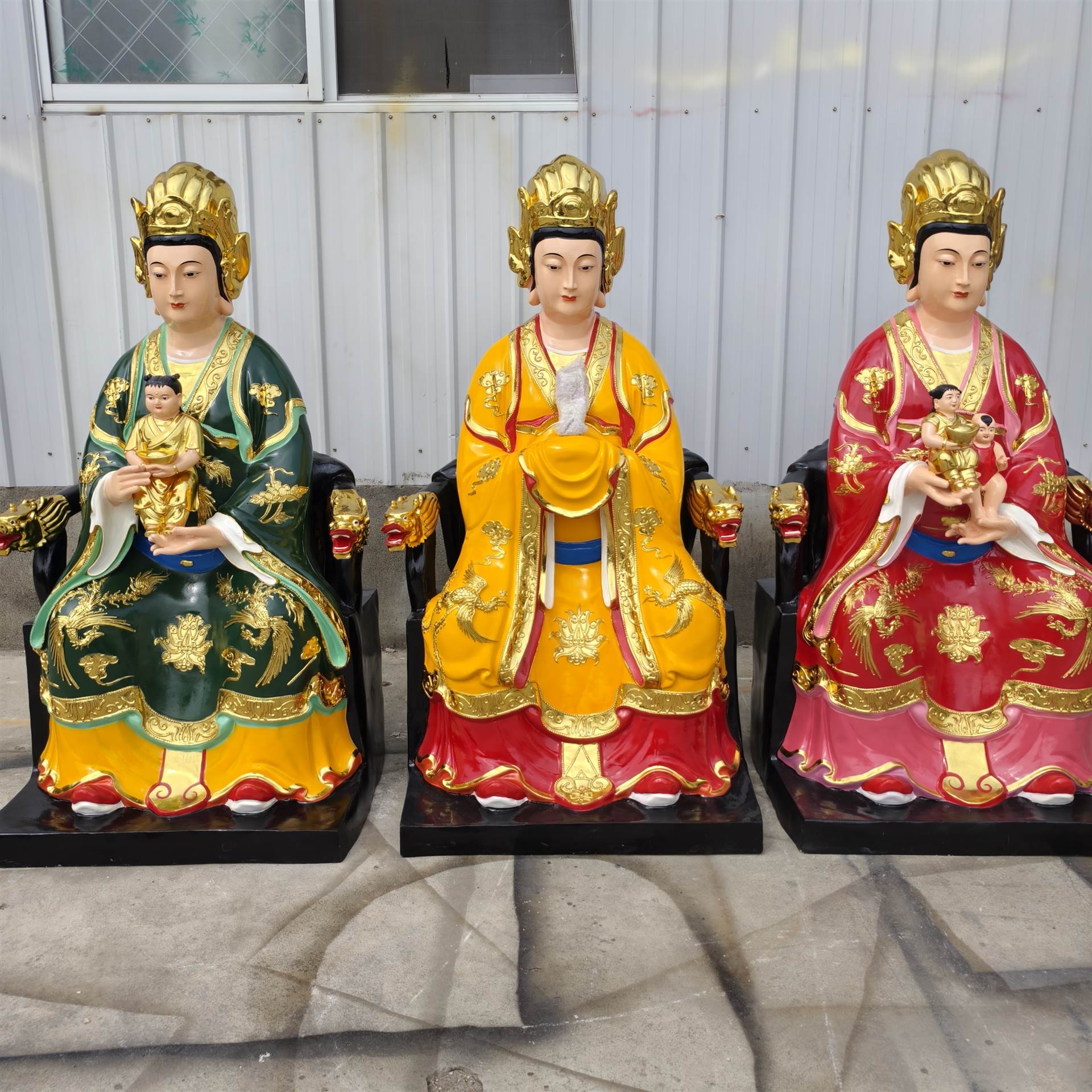 送子娘娘和送子觀音是不是一個人區別道教三位送子娘娘和佛教
