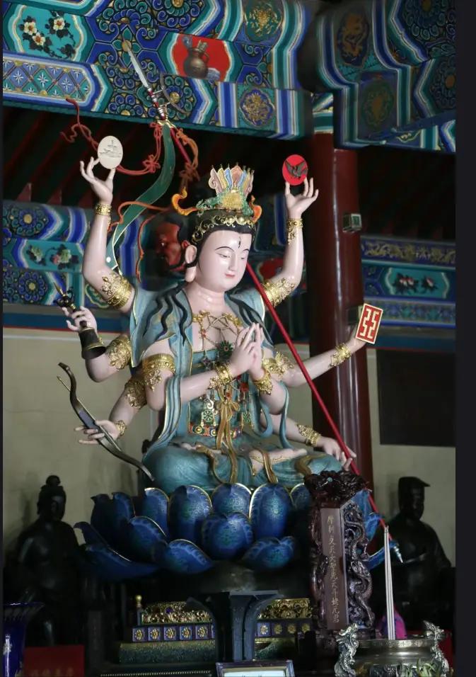 北斗七星神像三目四頭八臂女神斗姆元君河南佛道家