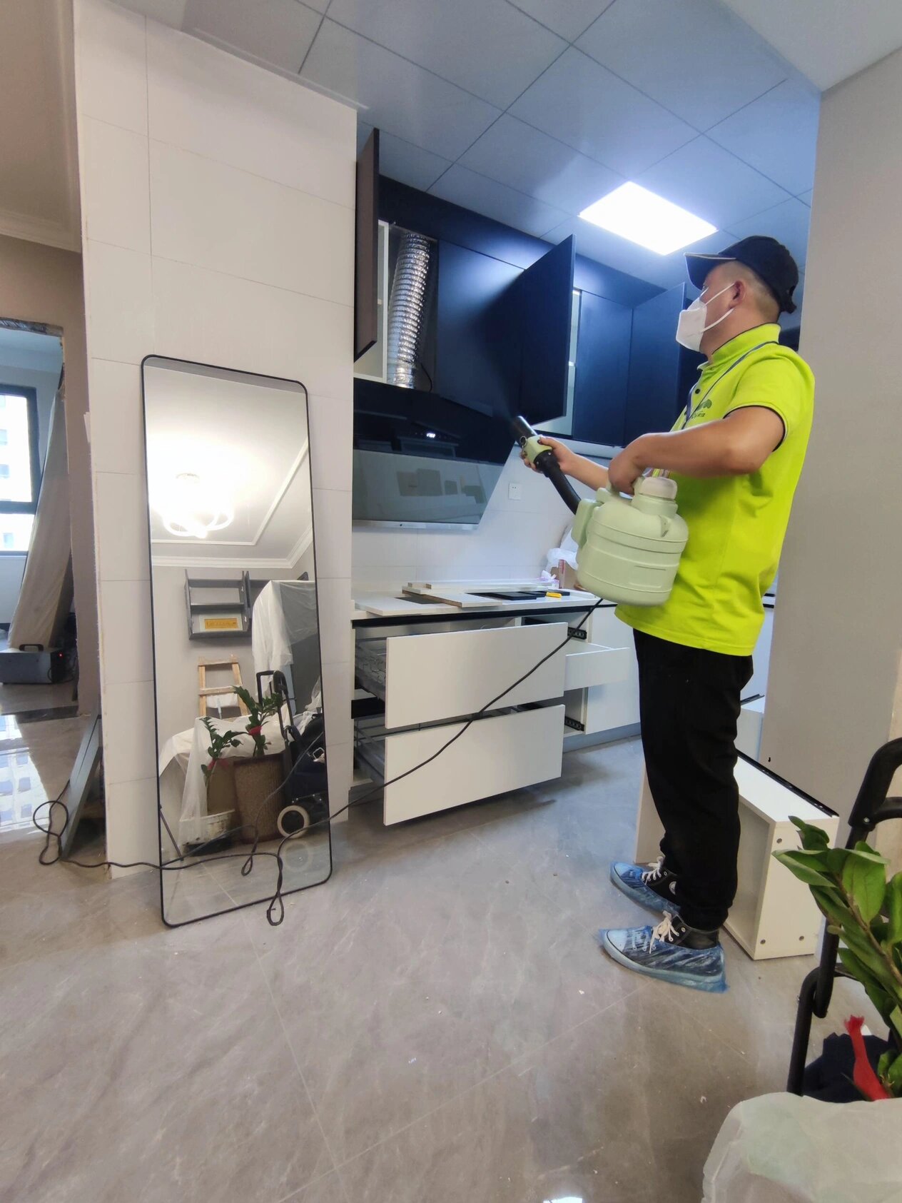 如果衣柜有甲醛,那把衣服放在里面也會吸附甲醛么