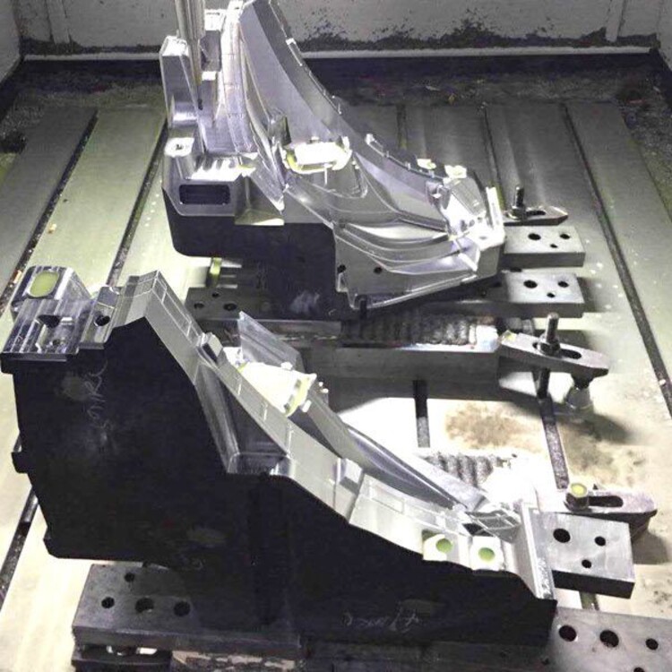 廈門模具數(shù)控培訓廈門模具數(shù)控編程培訓福建模具數(shù)控培訓