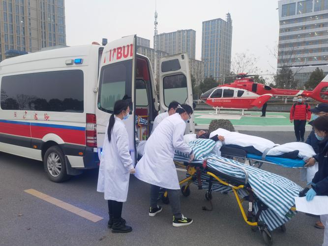 塔城跨省轉(zhuǎn)運(yùn)危重癥患者危重病人救護(hù)車長途轉(zhuǎn)運(yùn)視頻