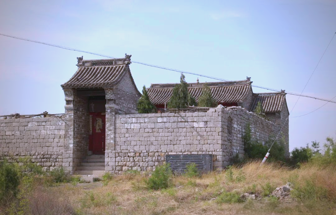 白色花崗石社公廟高三米古建型伯公社公紅石小廟視頻