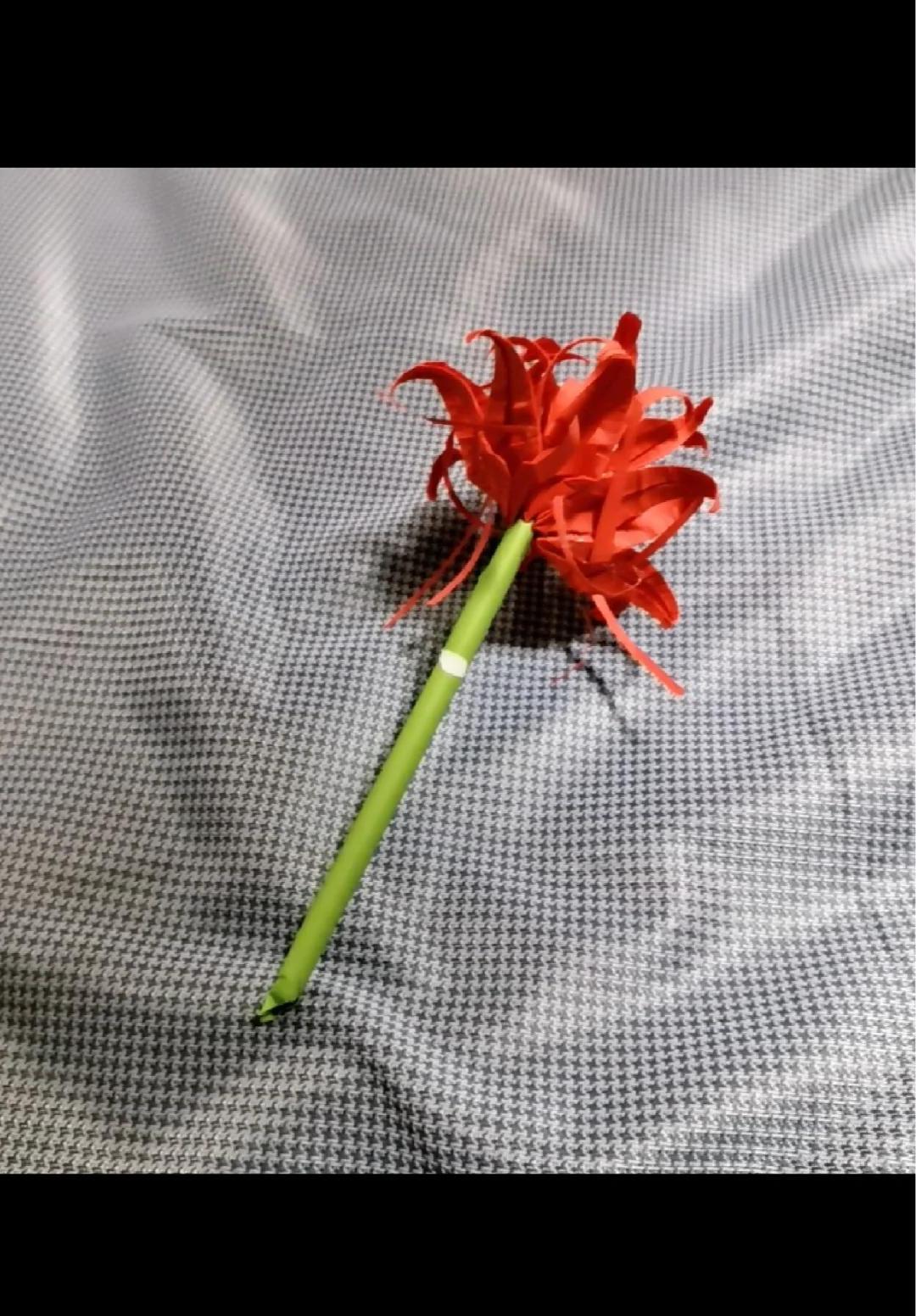 用紙折彼岸花怎么折不用膠水