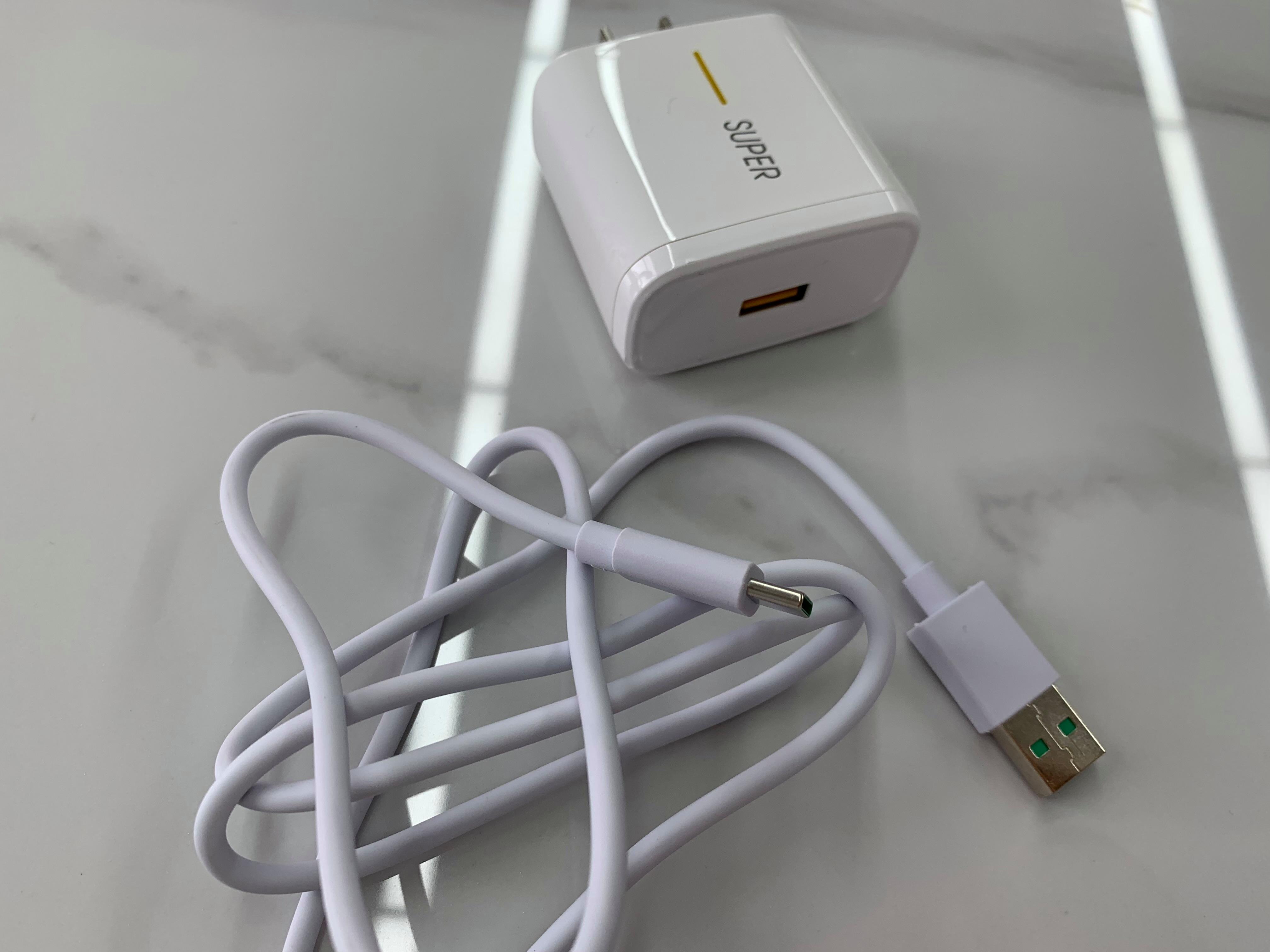 oppo reno充電器是哪個(gè)型號(hào)的