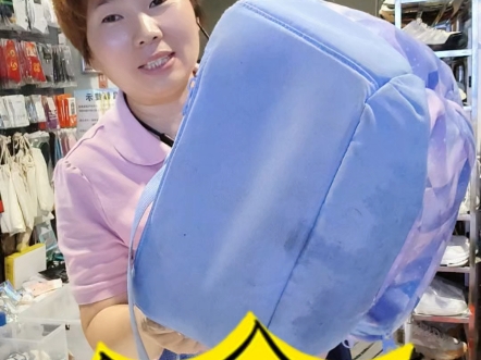 書包能放洗衣機(jī)里洗嗎