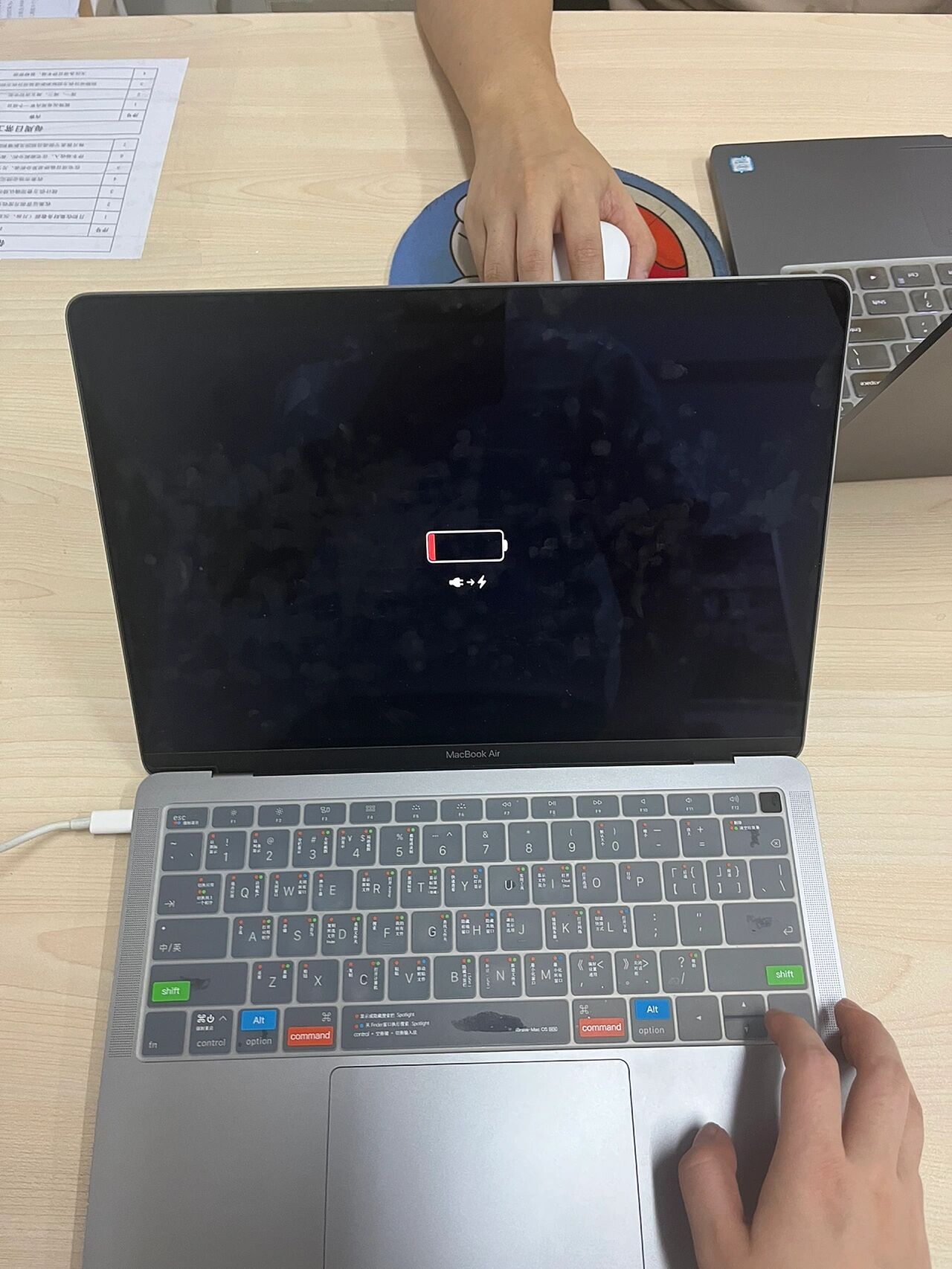 筆記本電腦充電的正確方法