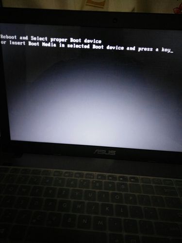 電腦卡死畫面定格無反應