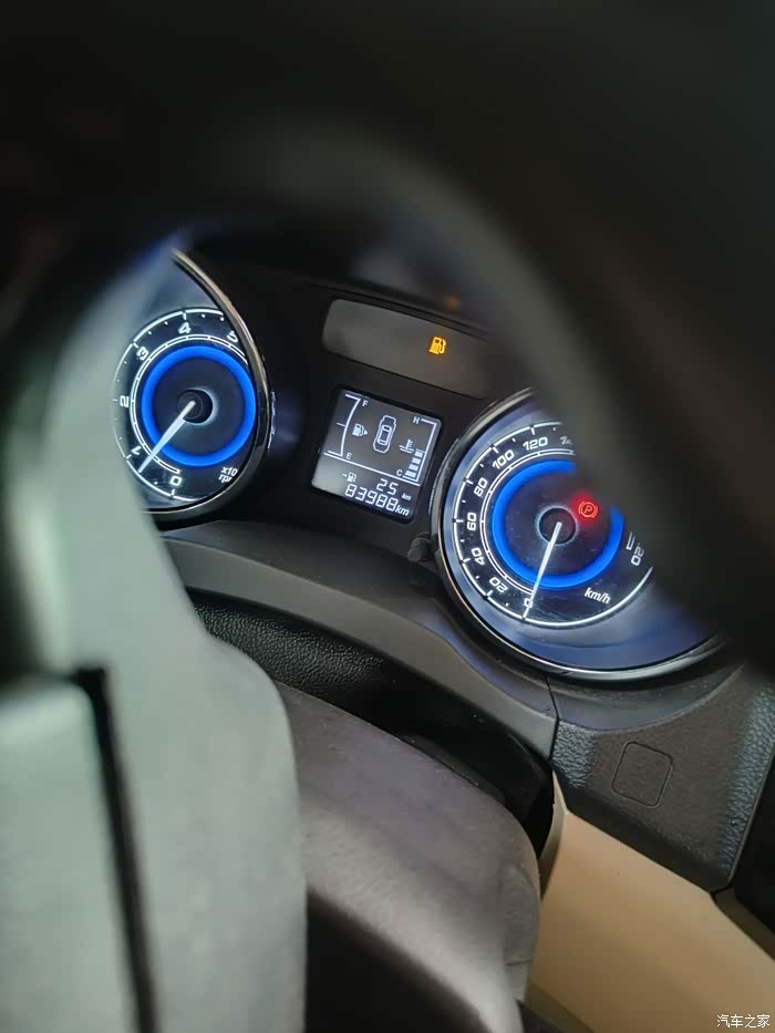 汽車方向盤轉(zhuǎn)動有響聲